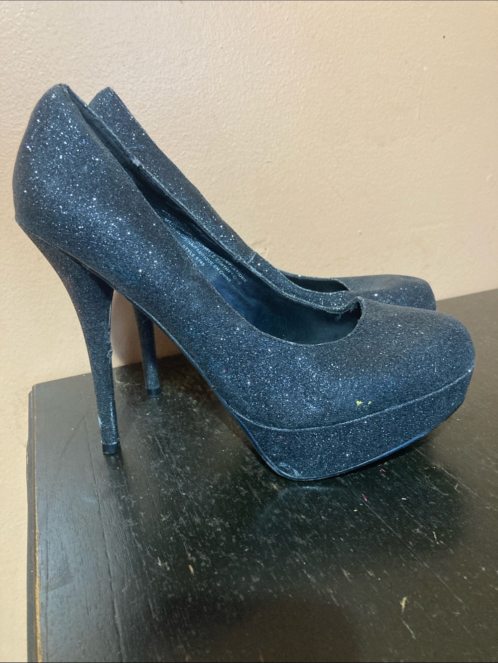 Glitter Platform Stiletto Pumps - Black